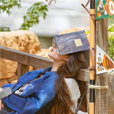 无人与你共白头